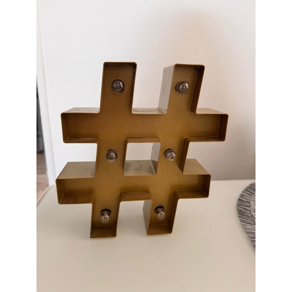 # decor in gold with lights